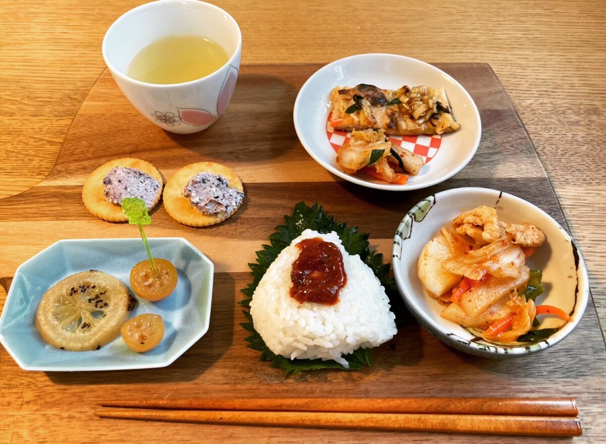 発酵食を使った軽食の例　photo by ymaji