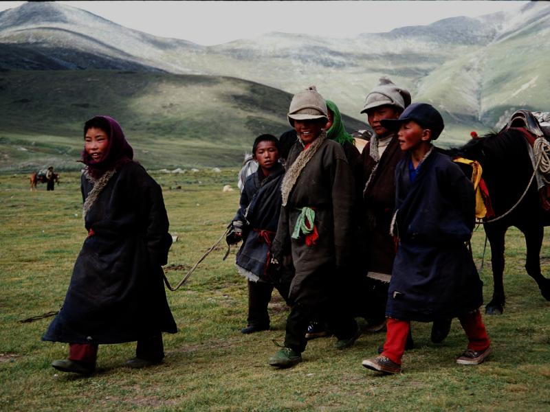 馬に乗り7時間かけて始業式にやってきたチベットの子供たち（画像提供：バイマーヤンジンさん）