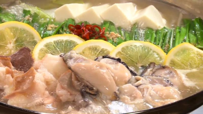 ぐつぐつ煮える鍋