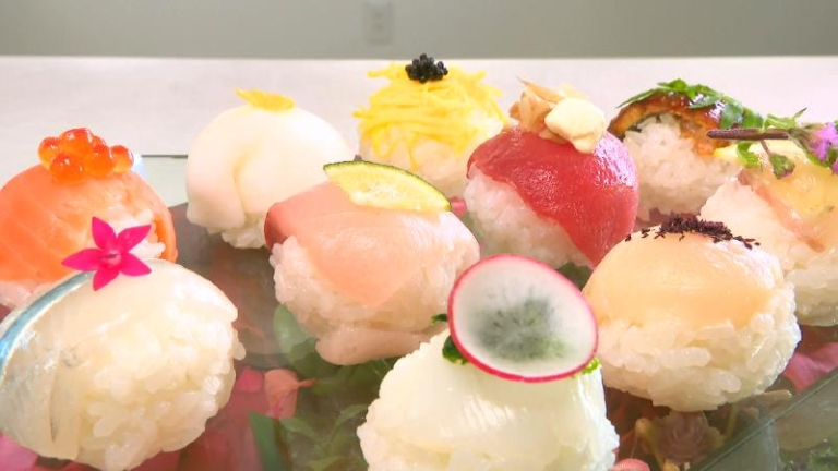 カラフルな手まりずし