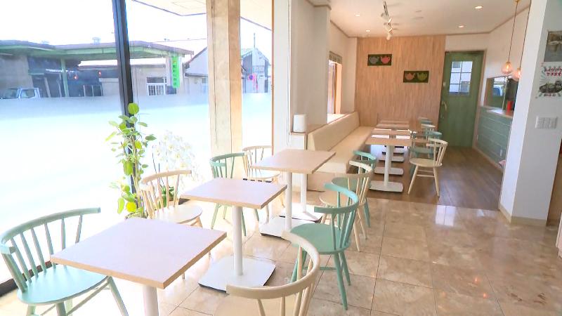 村松商店の店内に併設された「Green Tea Cafe」