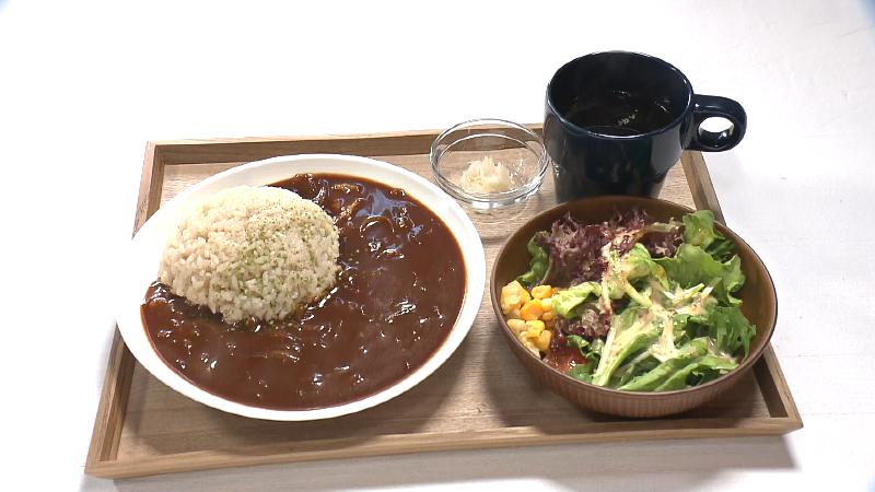 ハヤシライスとサラダとスープ