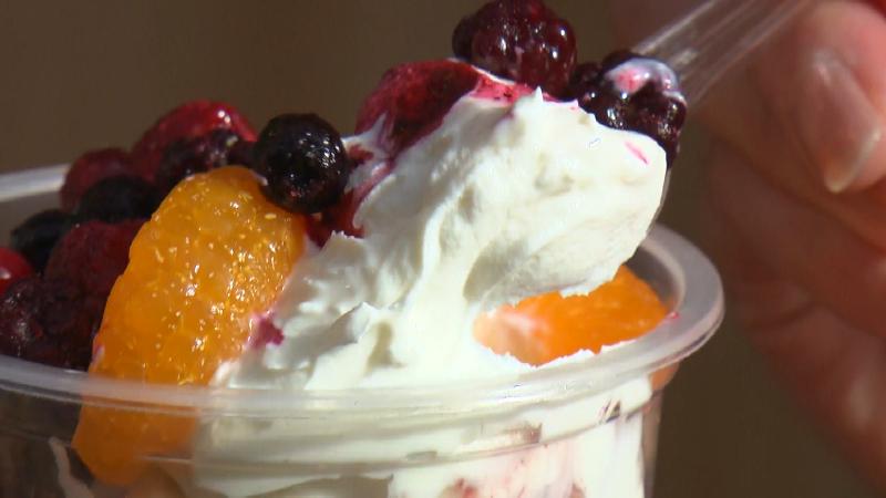 アサイーに入っている濃厚なグリークヨーグルト