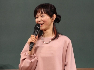 フリーアナウンサー・むかいさとこさん