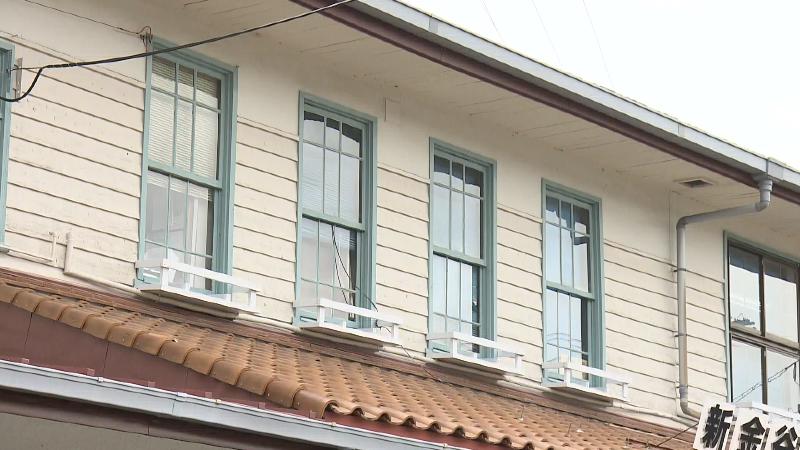 新金谷駅の駅舎