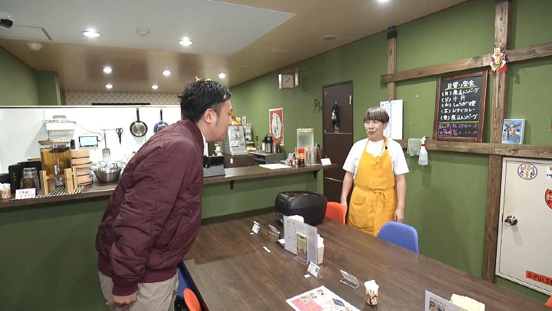 おむすびカフェDCSの店内