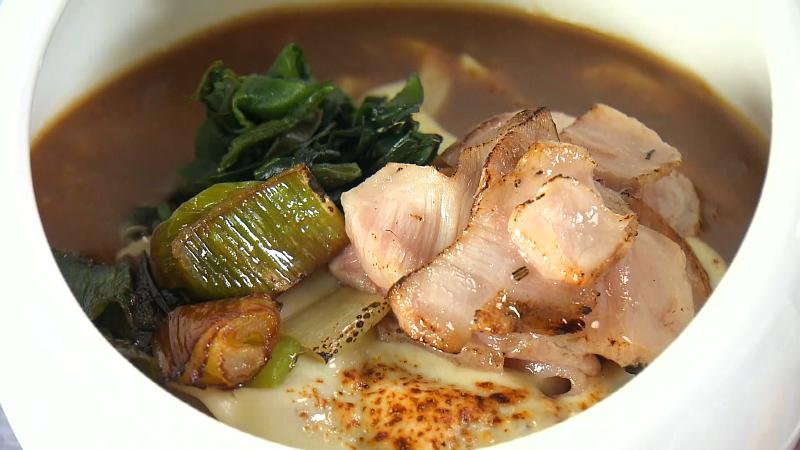 炙りチーズカレーうどん