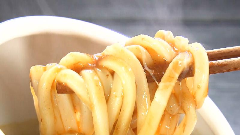 炙りチーズカレーうどん