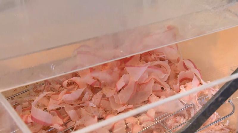 削りたてのカツオ節