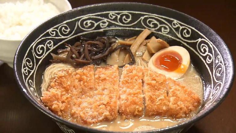 とんかつラーメン