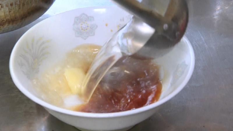 ラーメンに使う鳥のスープ