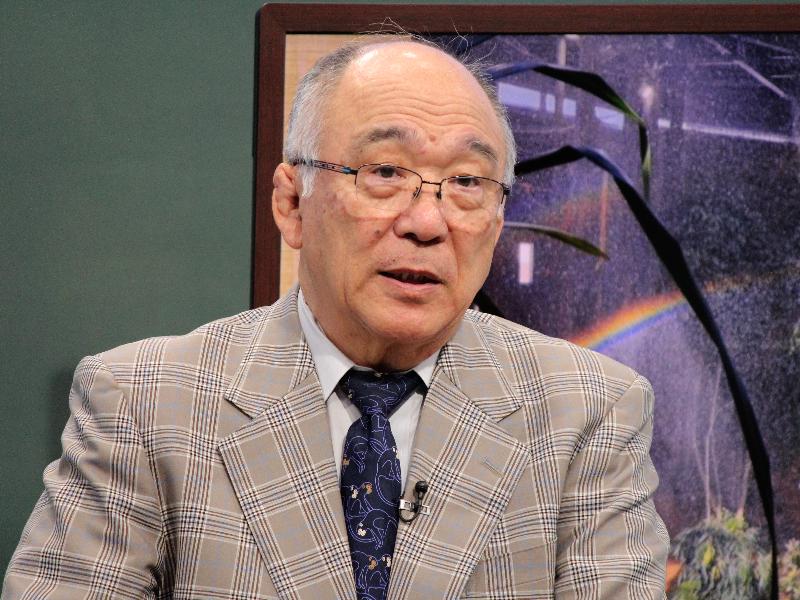 テレビ寺子屋で講義を行う小菅正夫さん