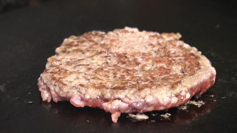 ラム肉のパティ