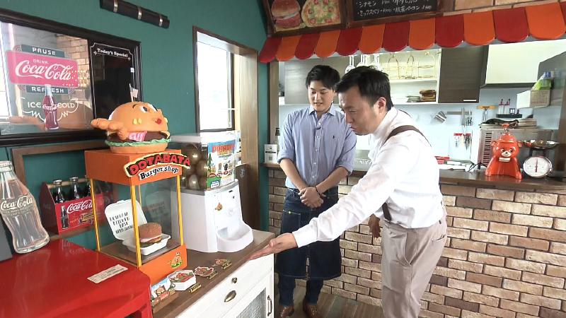 にむらリポーターと鈴木店長