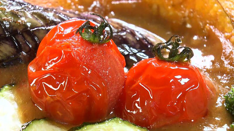 素揚げされたトマト