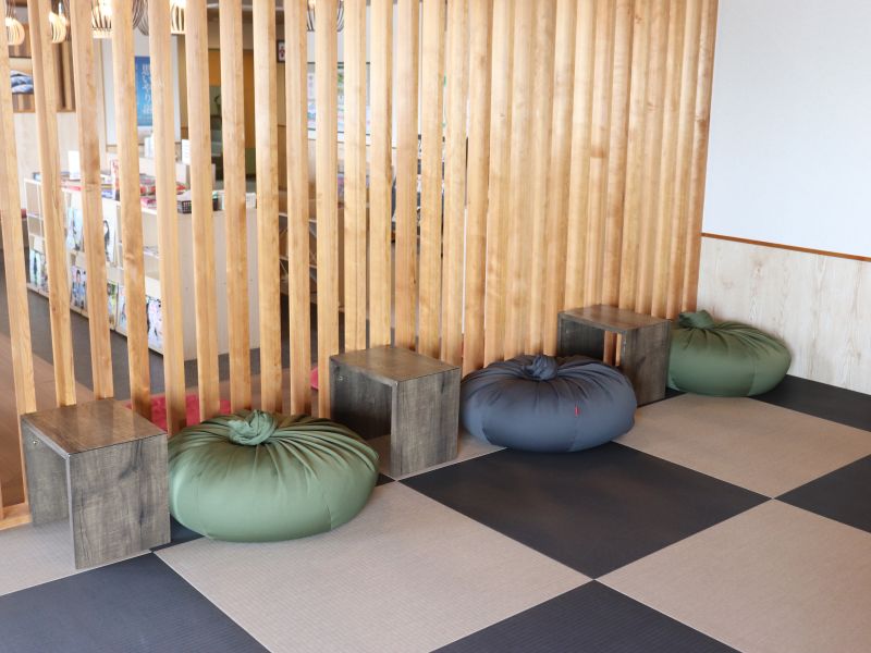 休憩スペースのクッション