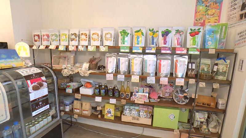 NewStand＋の店内