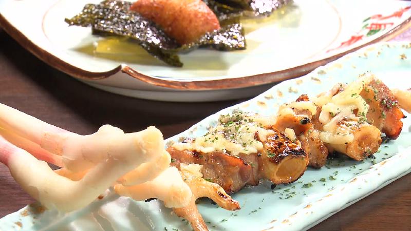 久能葉しょうがと豚ねぎまの炙りチーズ焼き鳥(340円)