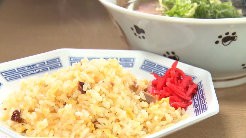 塩ラーメン半チャーハン付き(1300円)