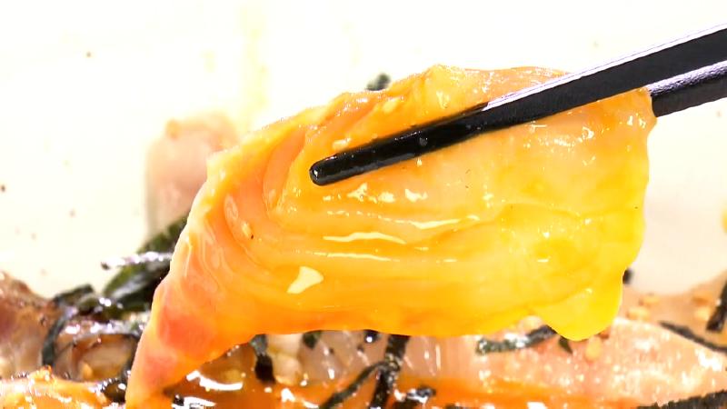 眞鯛ごまだれ丼(1690円)