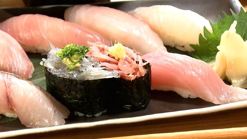 地魚にぎり(2618円)