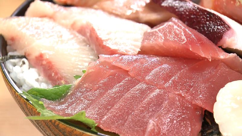 にし与丼(2500円)