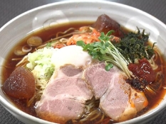 冷たいらーめん