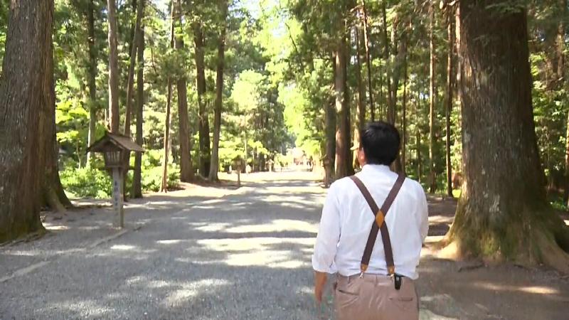 小國神社の参道