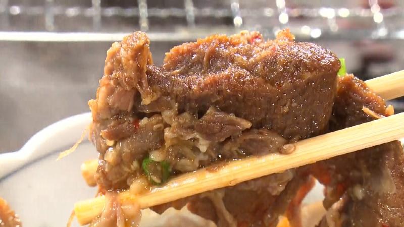 肉煮込み(500円)