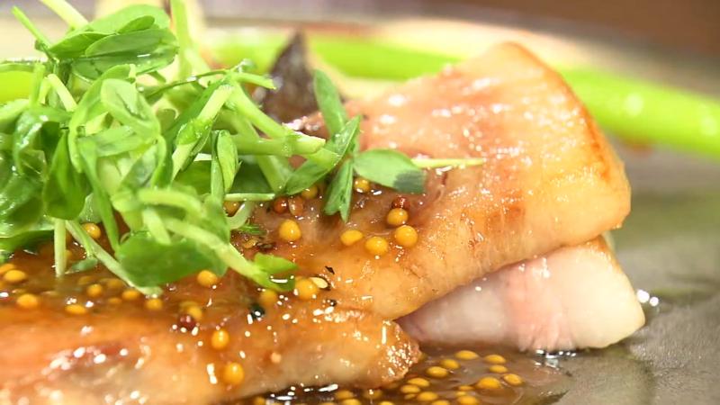 TEA豚 肩ロースのソテー ランチセット(2900円)