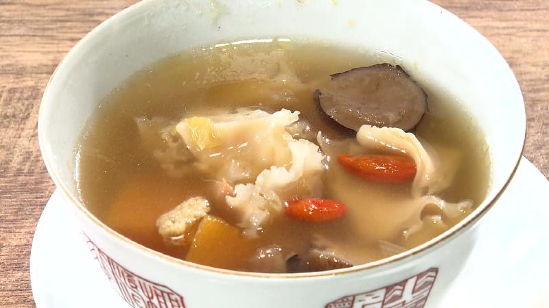 薬膳スープ(700円)