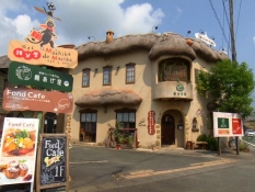 フォンドカフェの外観