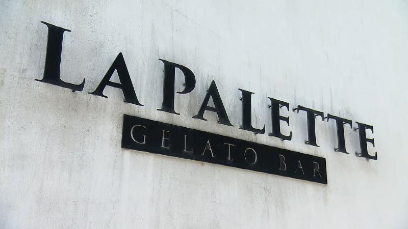 ラ パレットの看板