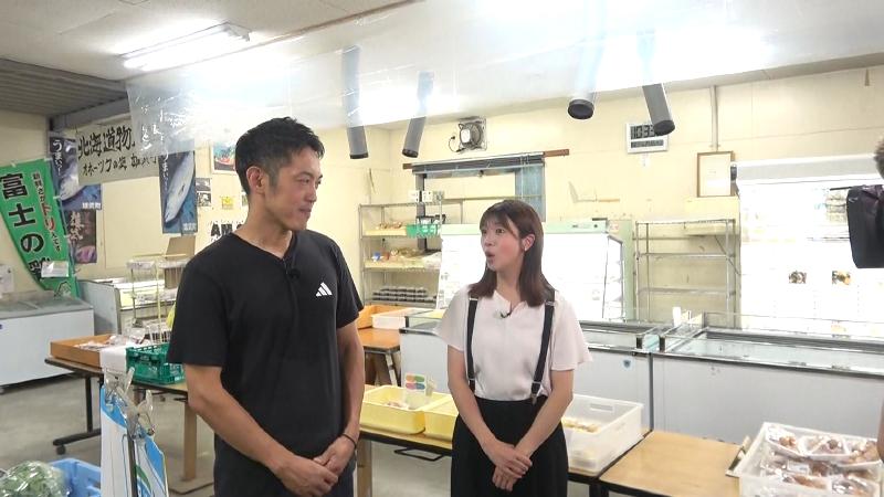 大森アナと話す農民市場の池上さん