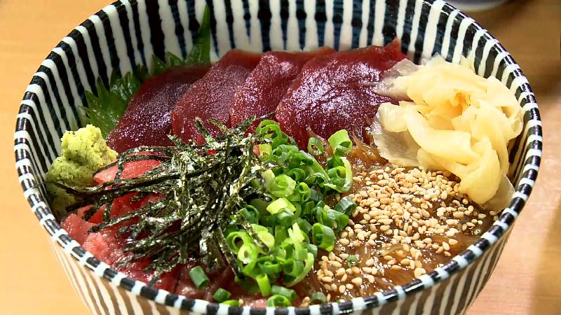 わがまま丼・赤身 ネギトロ 生シラス漬け(2500円)