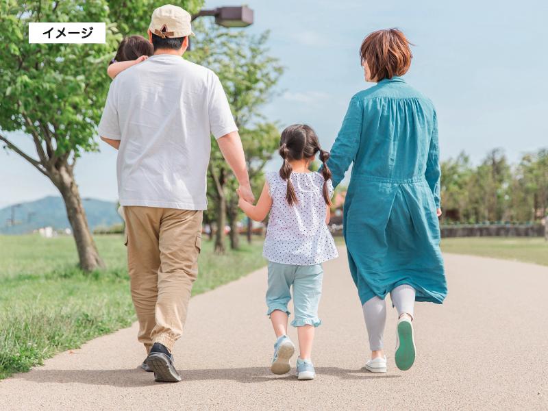 イメージ画像　支え合う夫婦