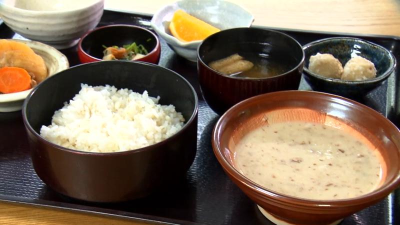 自然薯とろろ定食