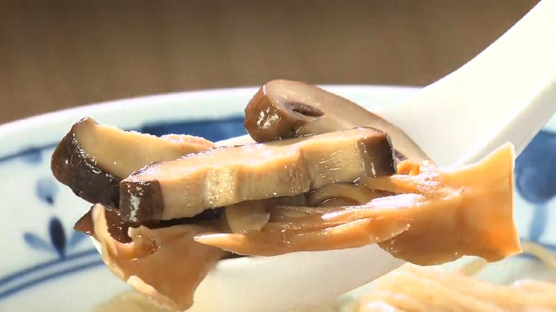 トッピングのキノコ