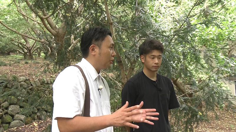 ぎんなん生産者の青木さんと話すにむらリポーター