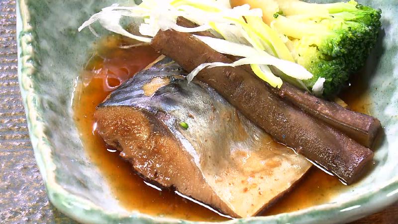 サバの煮魚