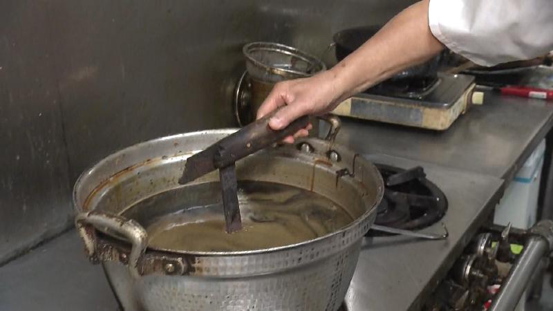 鉈で「焼き」を入れる