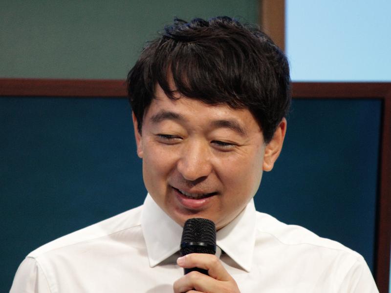 テレビ寺子屋で公園をする中山祐次郎さん