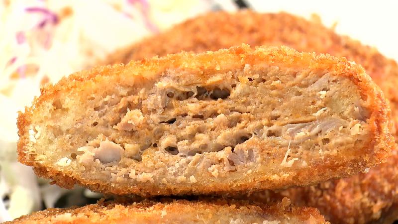 肉厚なミナミマグロのコロッケ