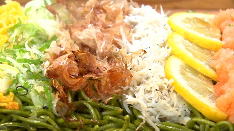 焼き茶そば(1320円)