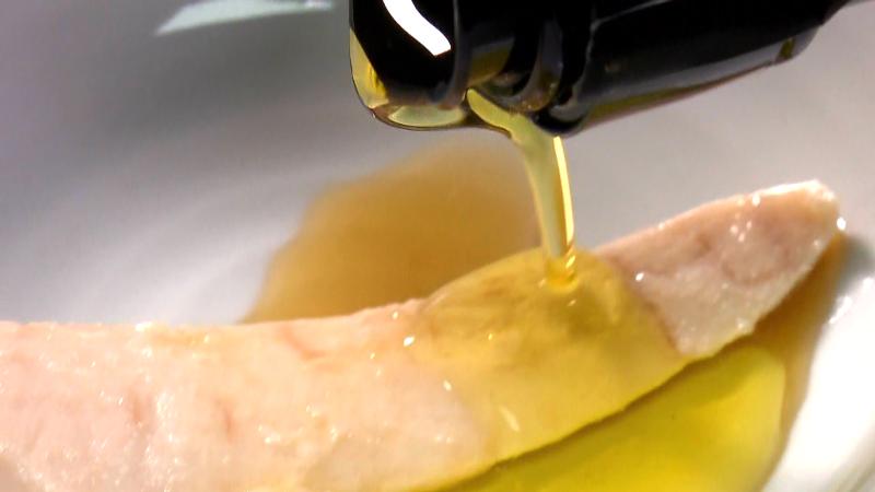 和オリーブ園のオリーブオイル