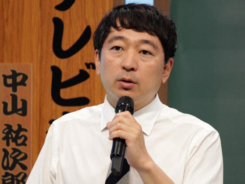 テレビ寺子屋で講演を行う中山祐次郎さん