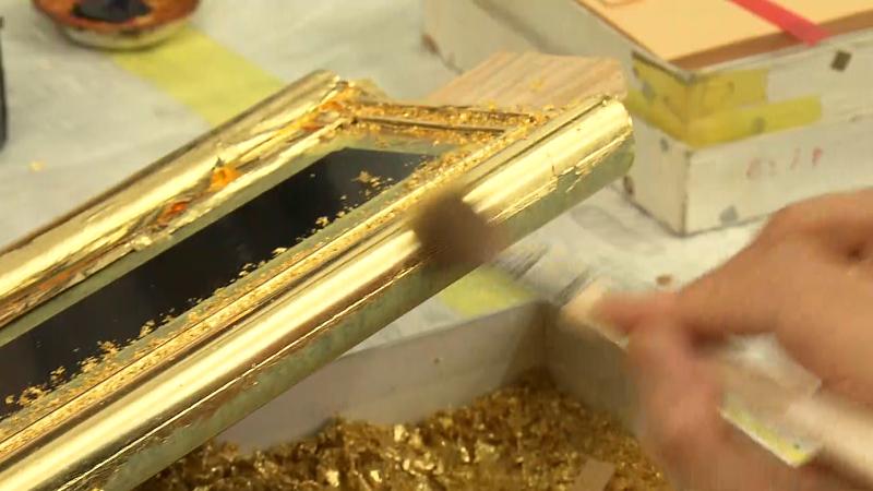 仏具の製作風景