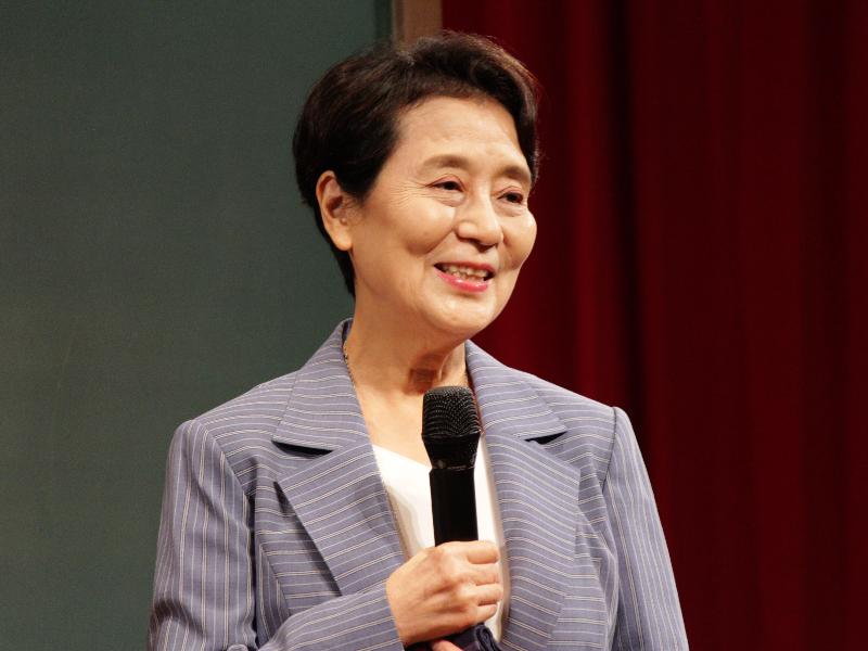 テレビ寺子屋で講演を行う恵泉女学園大学学長の大日向雅美さん