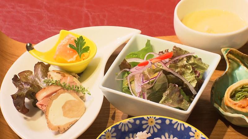 ビーフシチューのランチプレート(2100円)