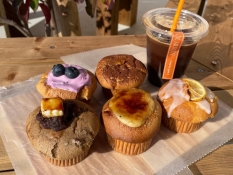 オズマフィンのマフィン各種とドリンク
